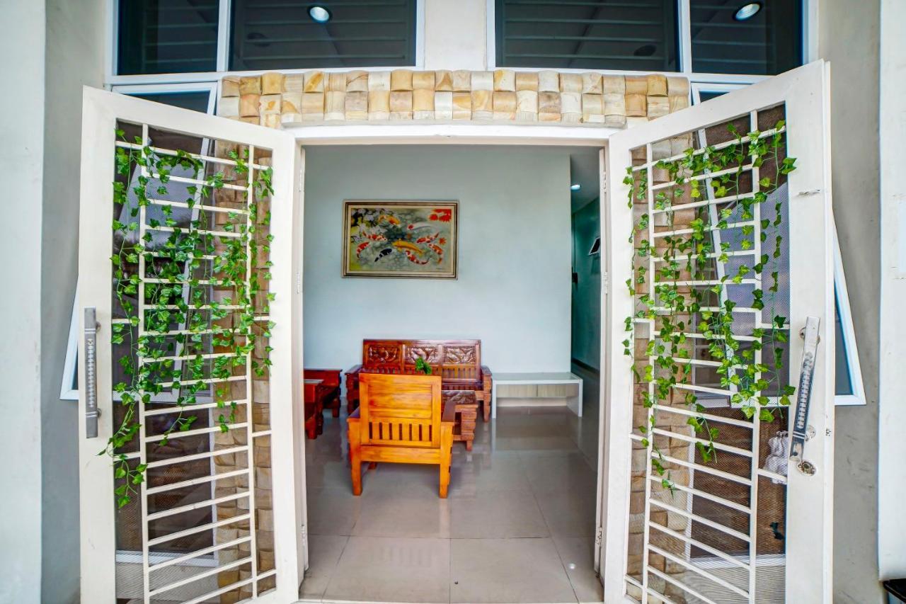 Oyo 91170 Ayahanda Residence Medan Exterior foto