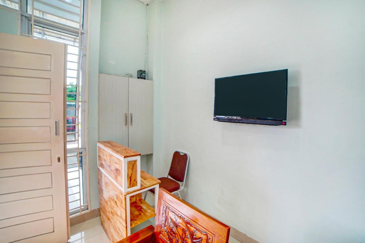 Oyo 91170 Ayahanda Residence Medan Exterior foto