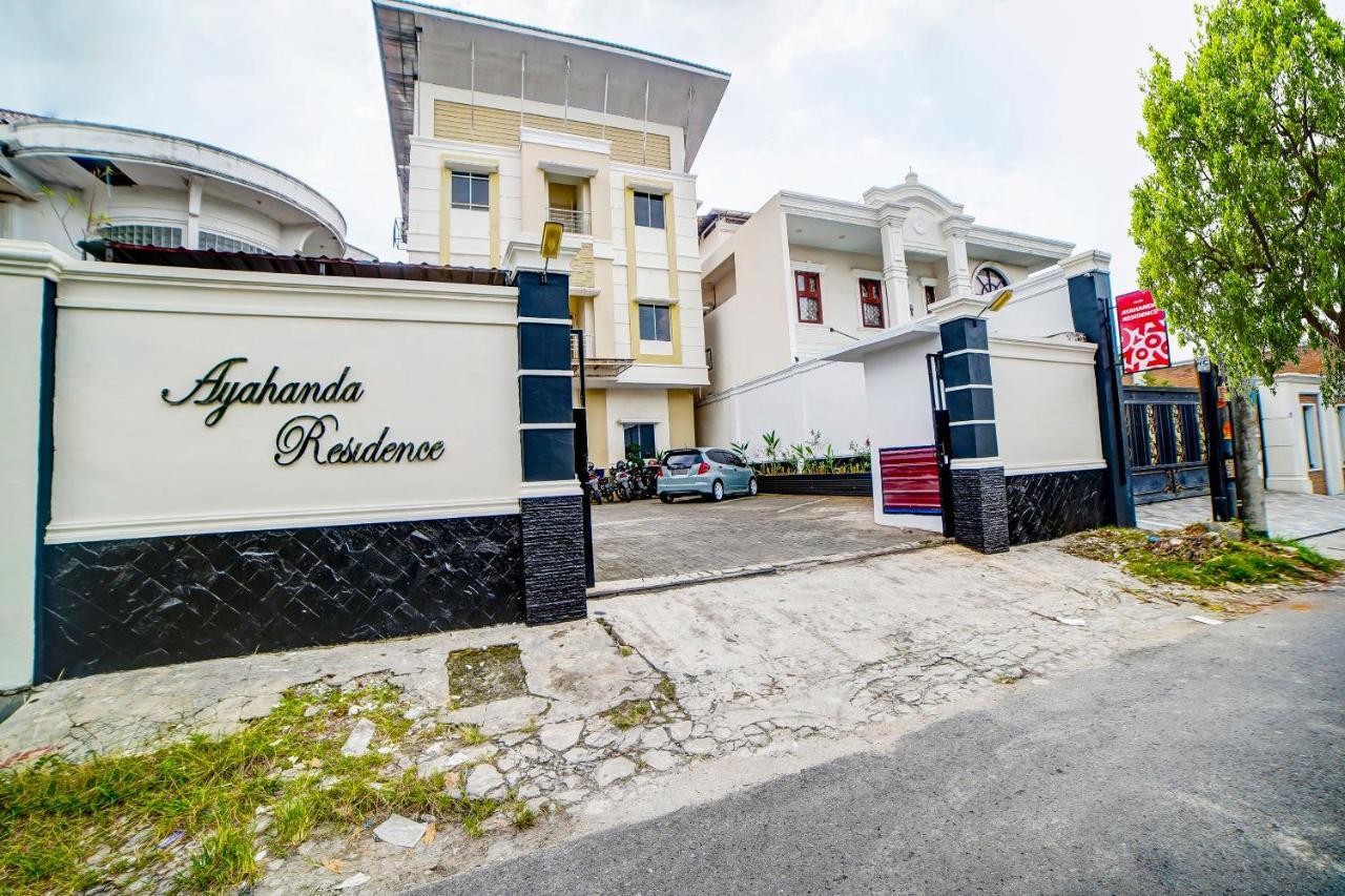 Oyo 91170 Ayahanda Residence Medan Exterior foto